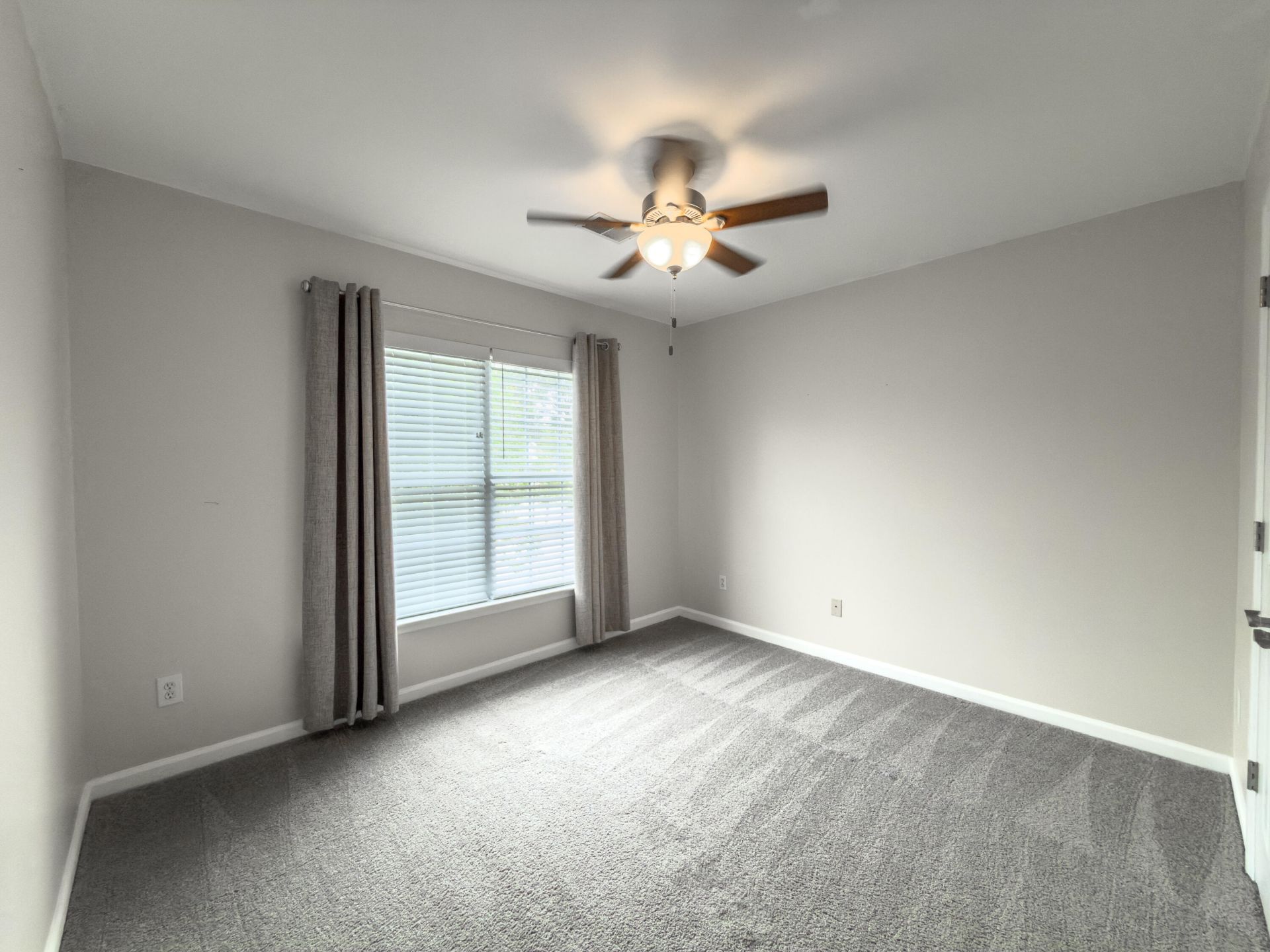 127 Towering Pine Drive Photo 11