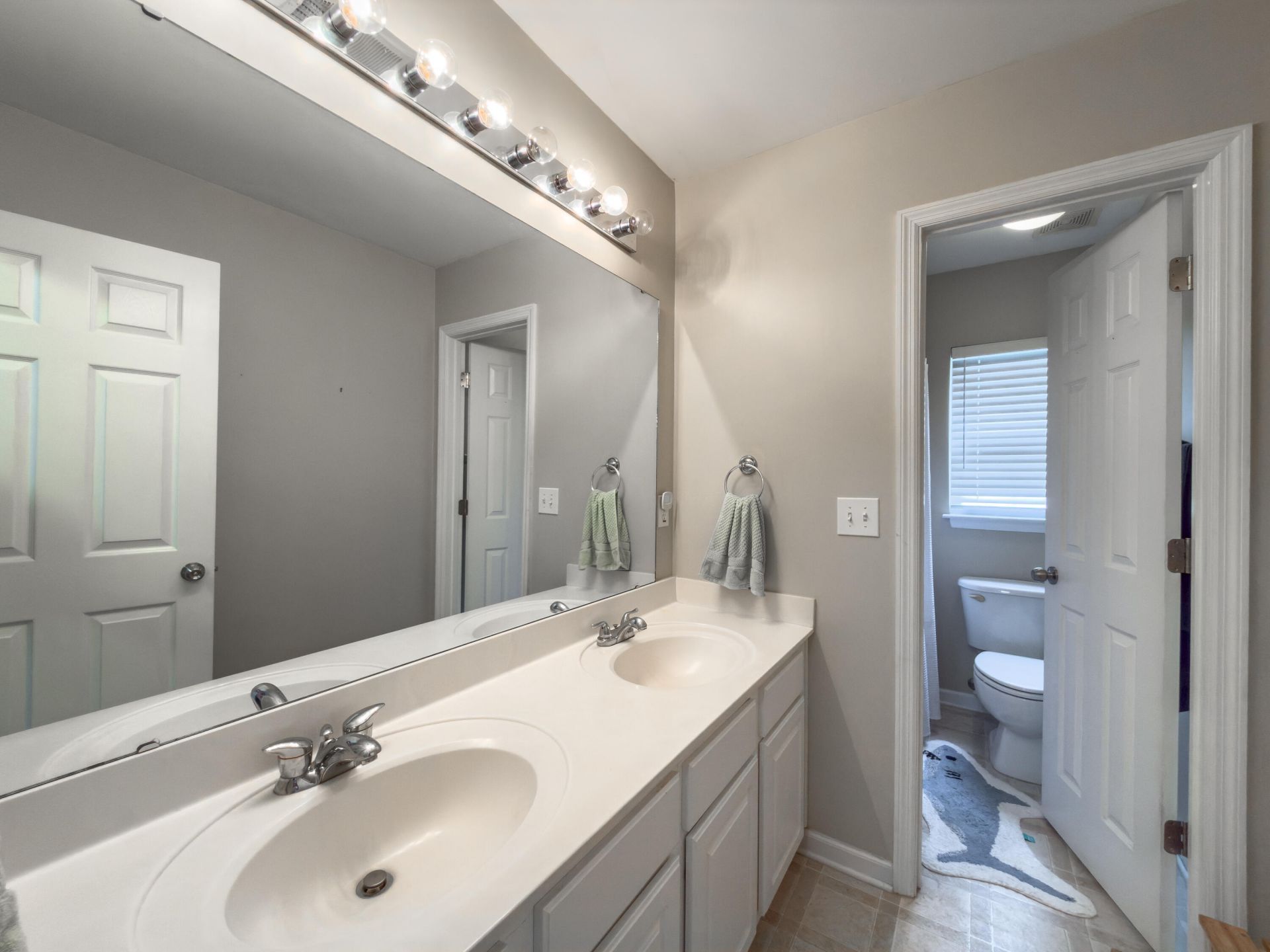 127 Towering Pine Drive Photo 15