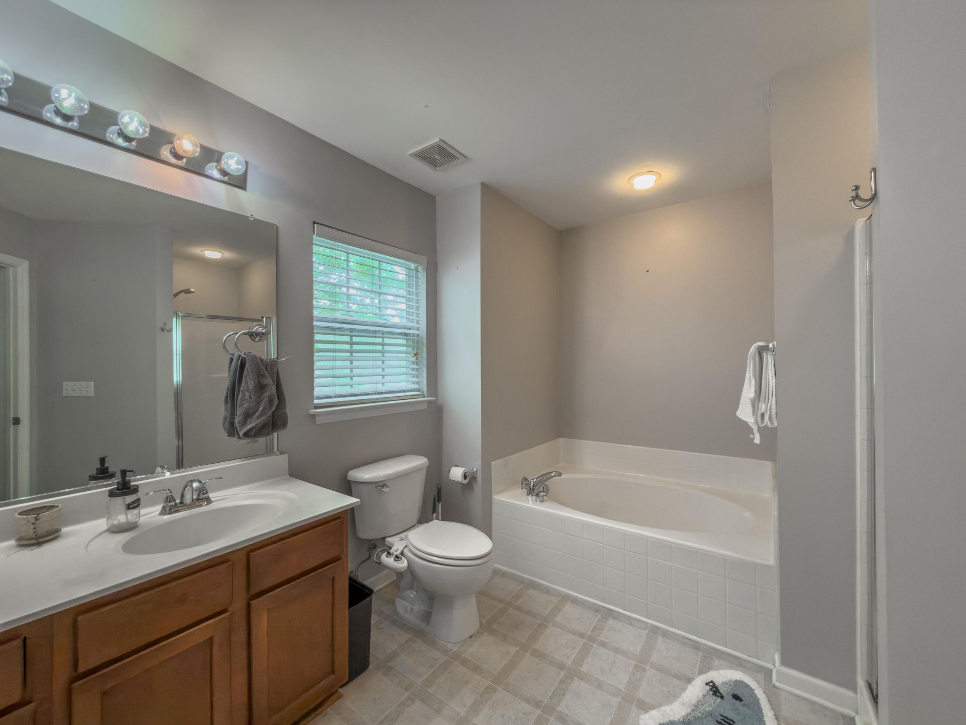 127 Towering Pine Drive Photo 15