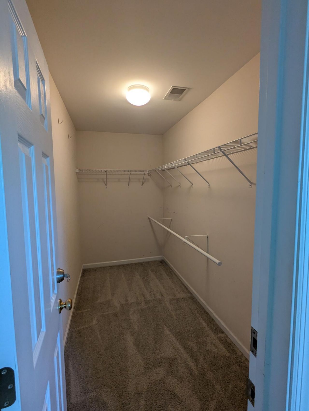 127 Towering Pine Drive Photo 18