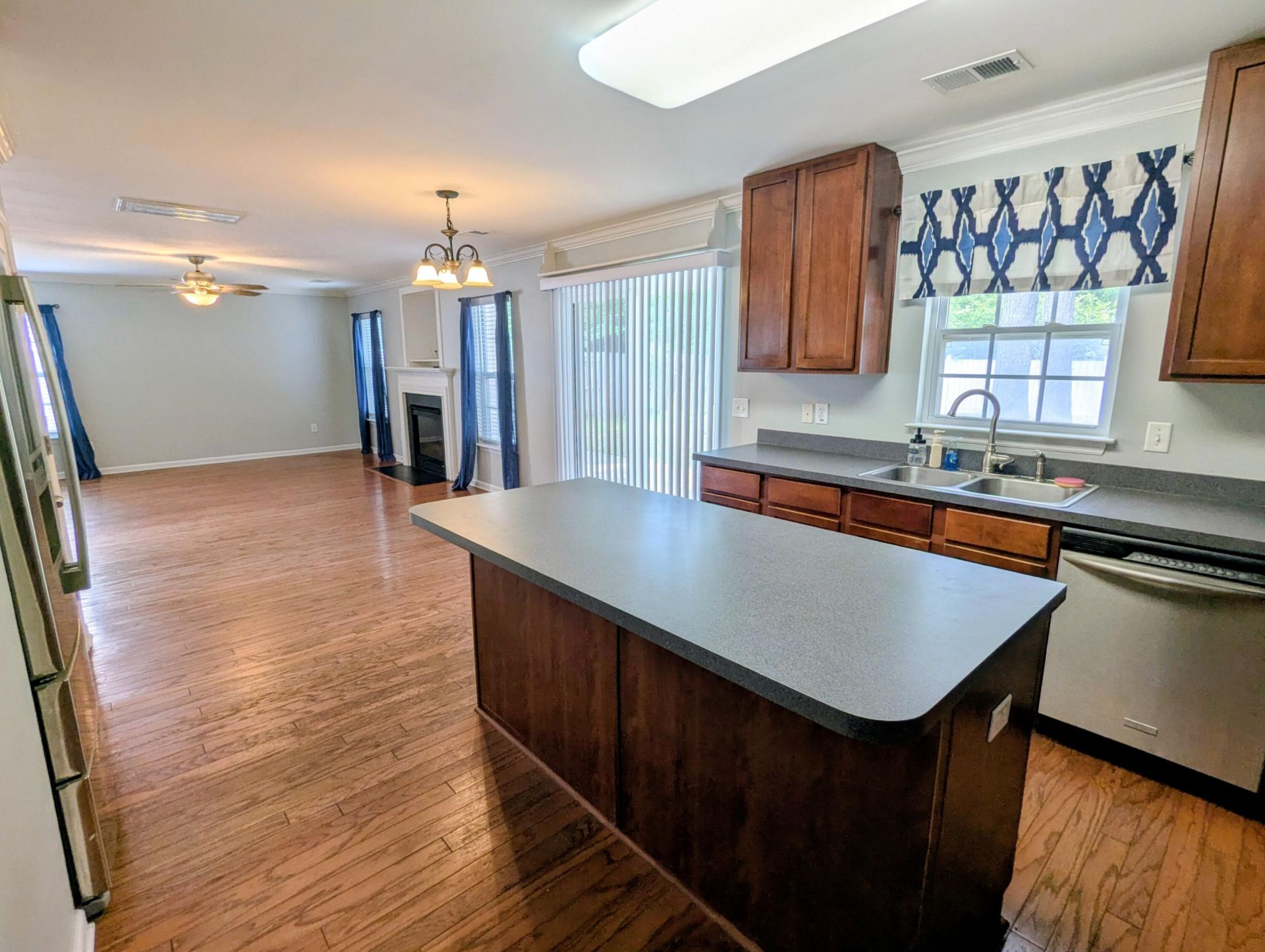 127 Towering Pine Drive Photo 7