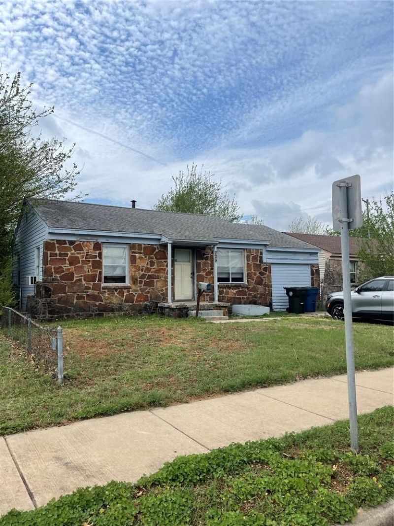 228 Elm Street, Midwest City, OK 73110 Main Photo