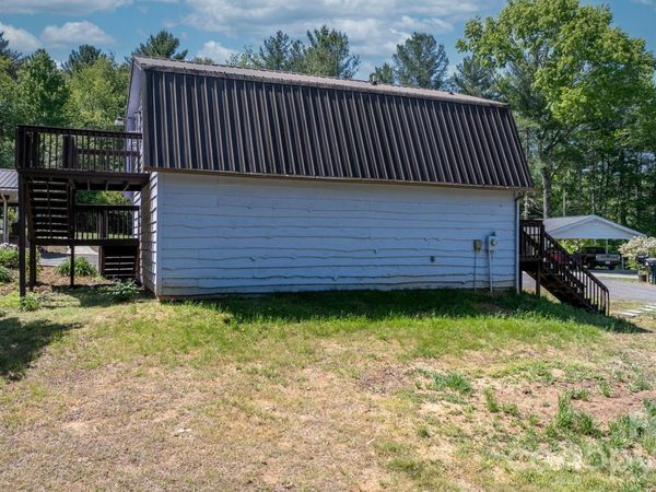 2113 White Pine Drive, Granite Falls, NC 28638