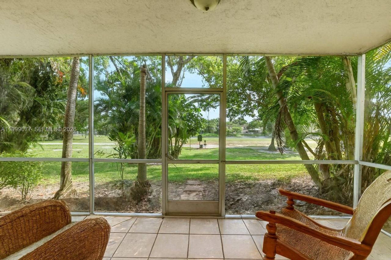 823 Cypress Blvd, Unit 104, Pompano Beach, FL 33069 Photo
