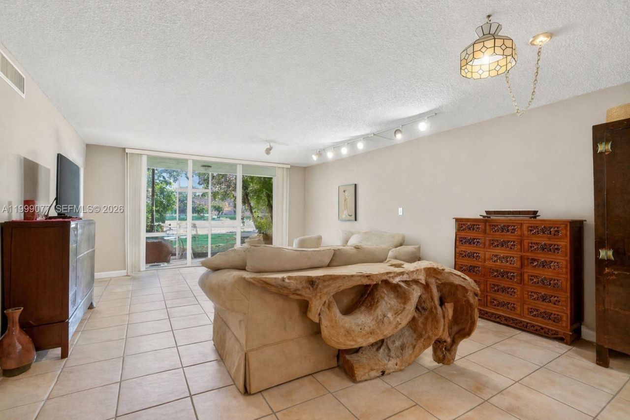 823 Cypress Blvd, Unit 104, Pompano Beach, FL 33069 Photo