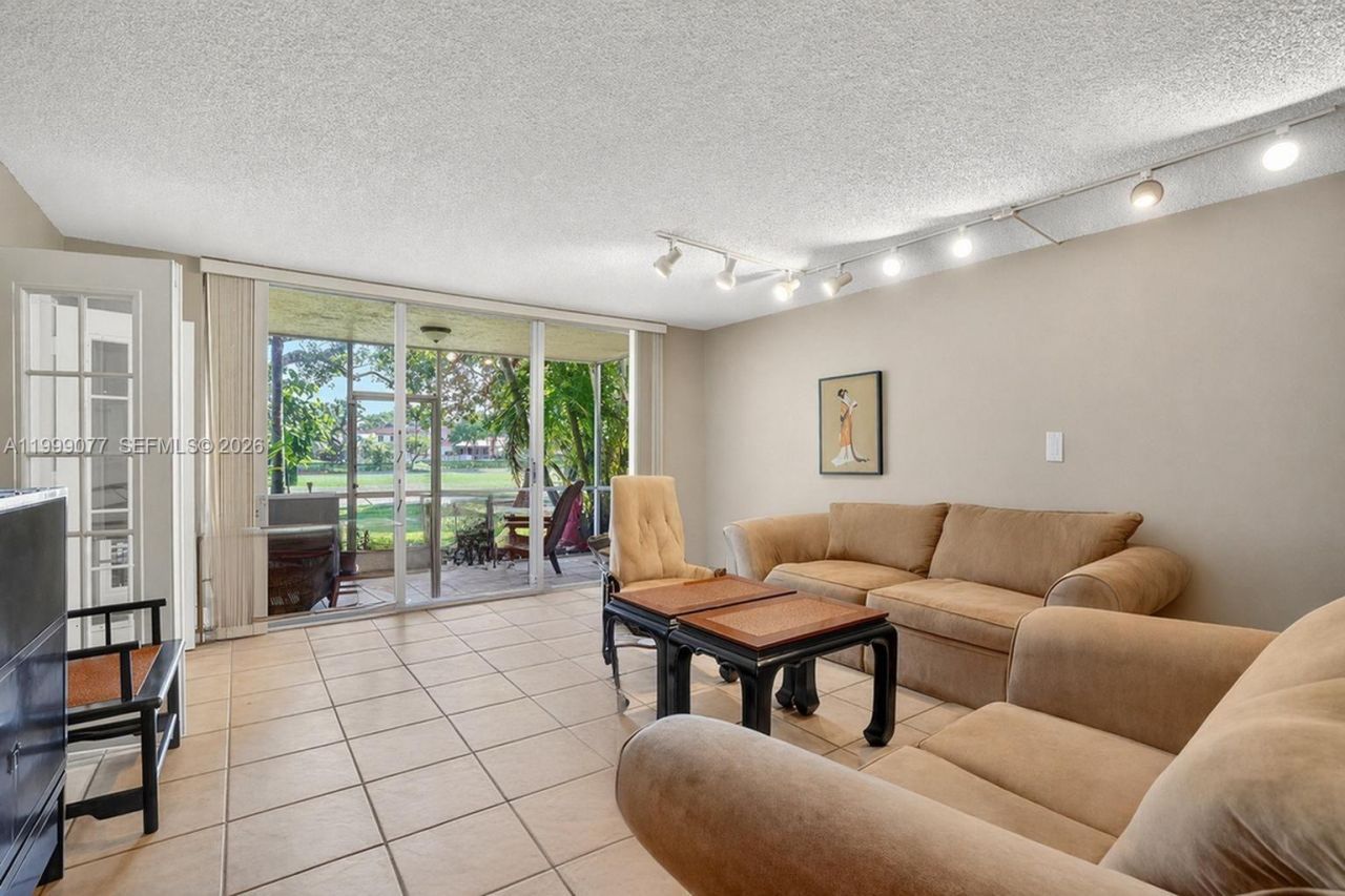 823 Cypress Blvd, Unit 104, Pompano Beach, FL 33069 Photo