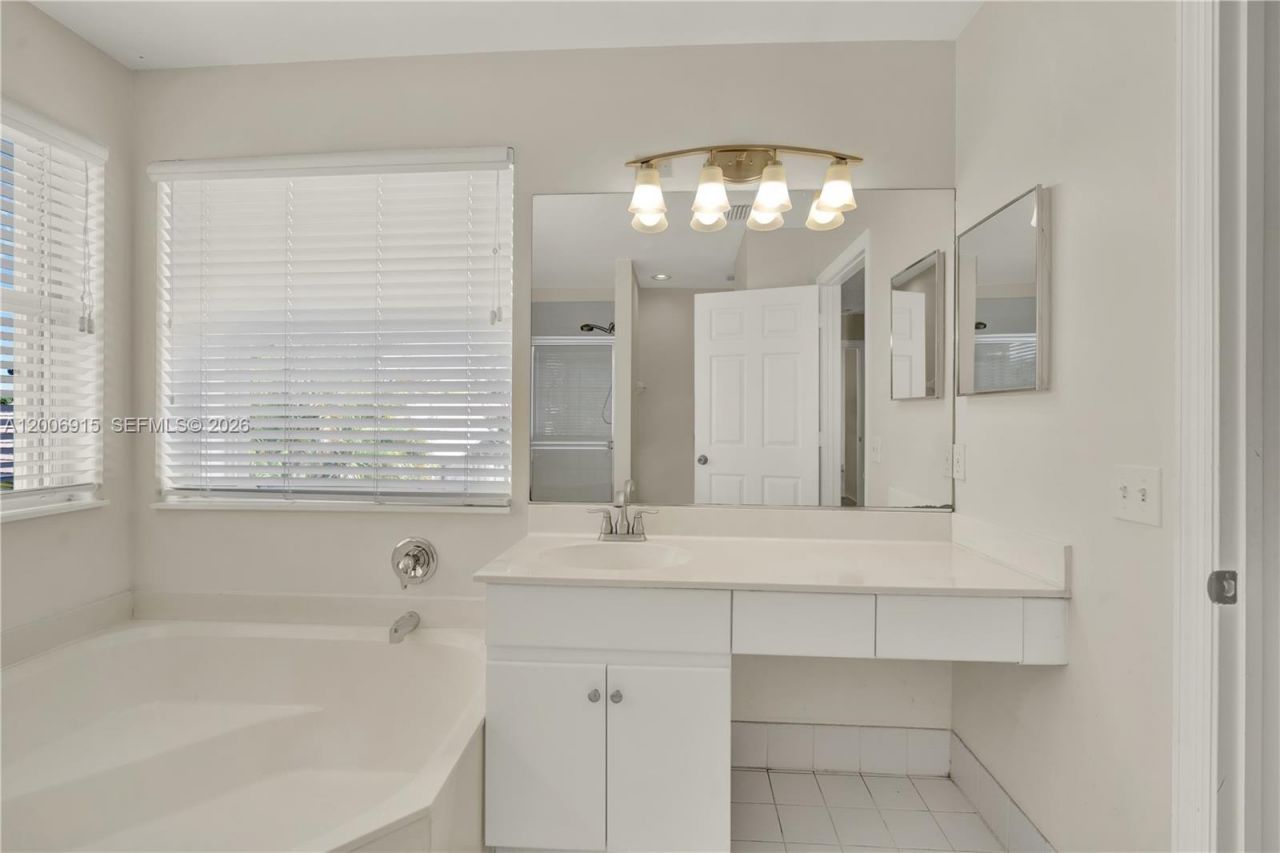 17637 SW 28th Ct, Miramar, FL 33029 Photo