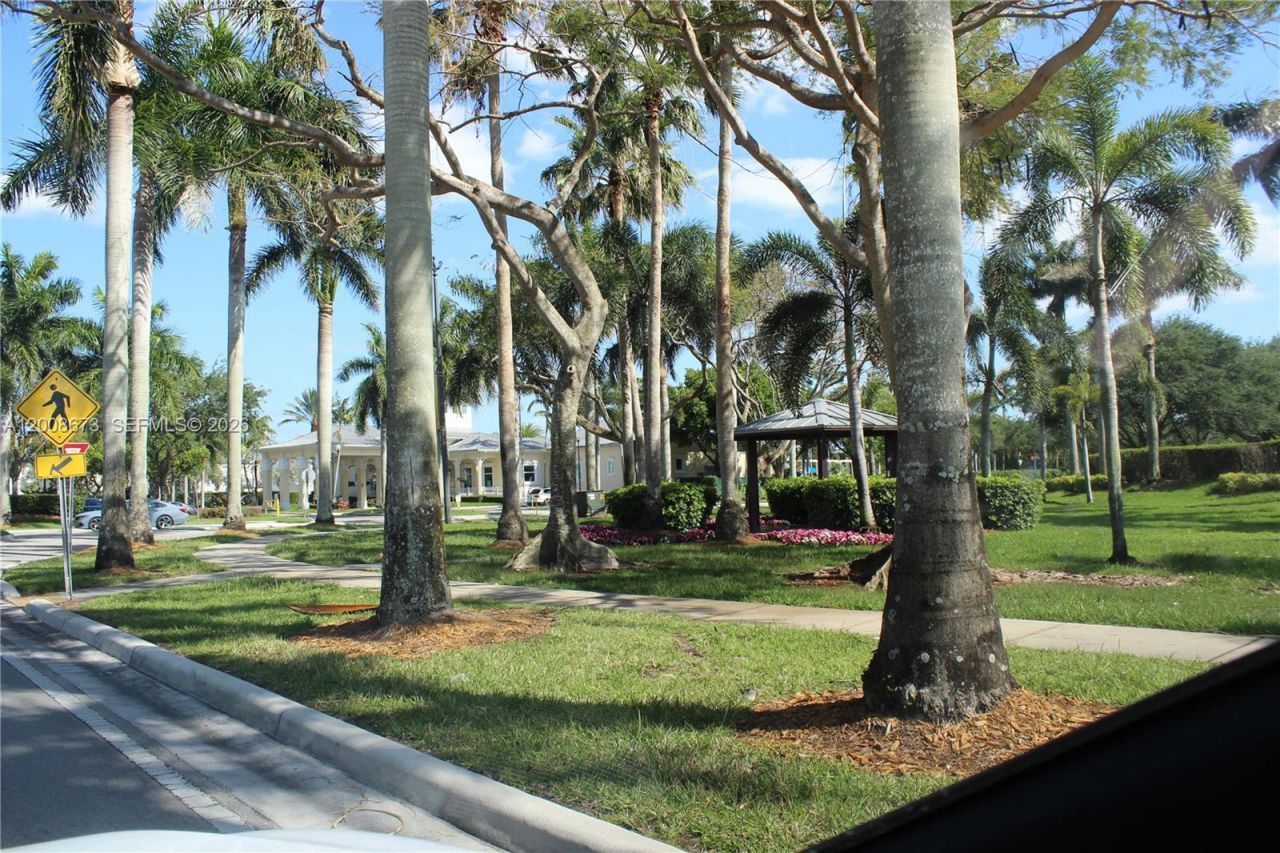 3211 SE 6th St, Homestead, FL 33033 Photo