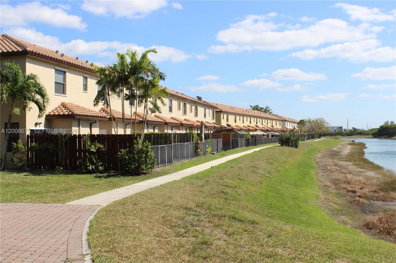 3211 SE 6th St, Homestead, FL 33033 Photo