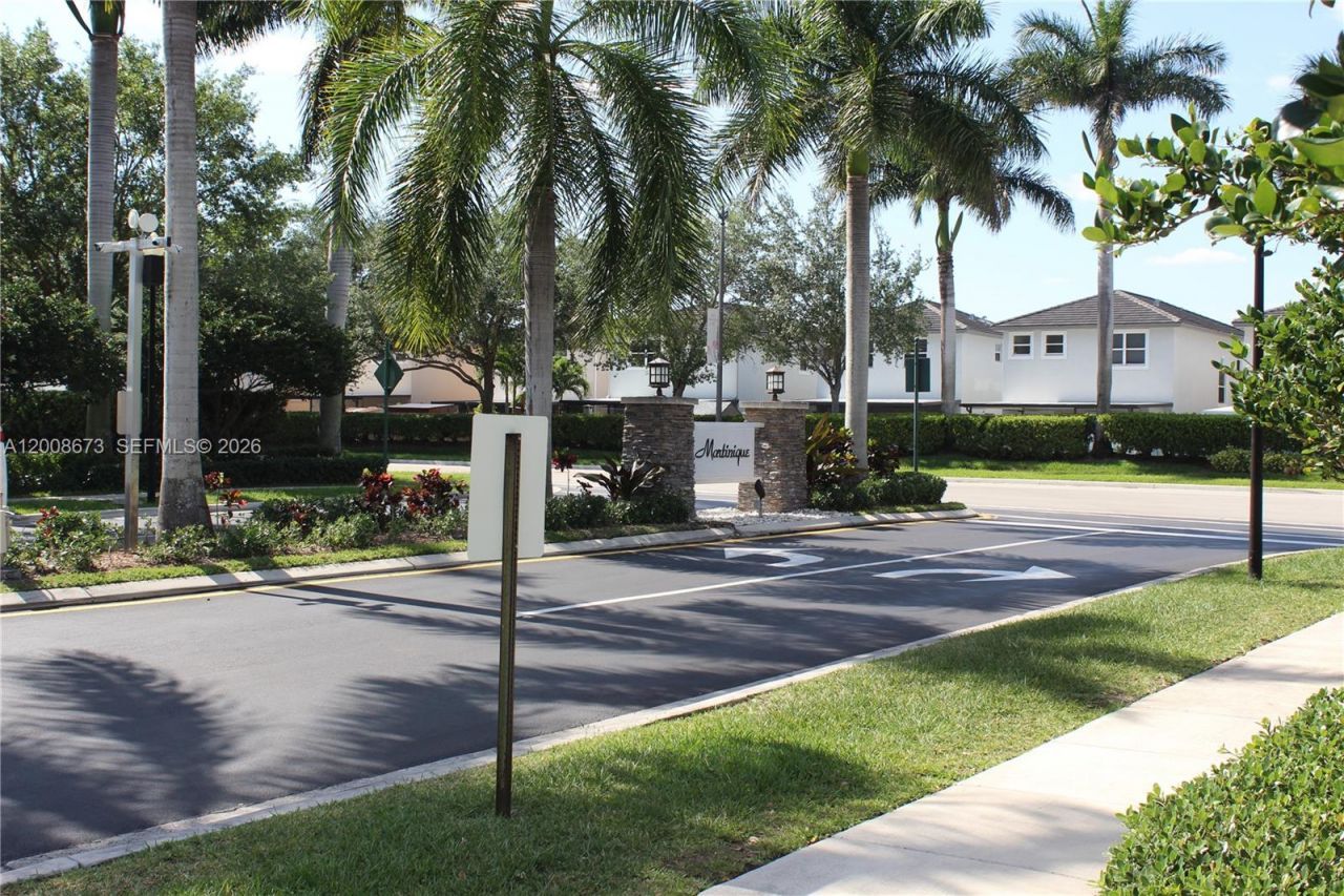 3211 SE 6th St, Homestead, FL 33033 Photo
