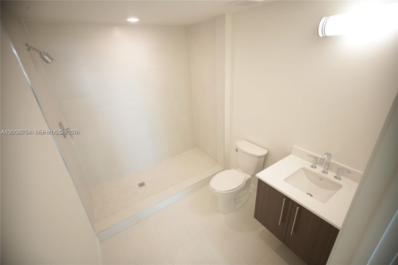 7875 NW 107th Ave , Unit 510, Doral, FL 33178 Photo