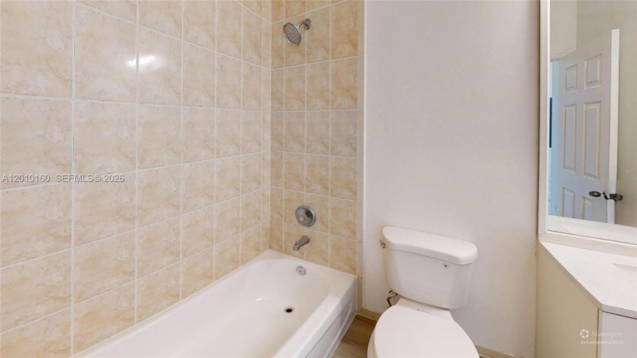 372 NE 26th Pl , Unit 201, Homestead, FL 33033 Photo