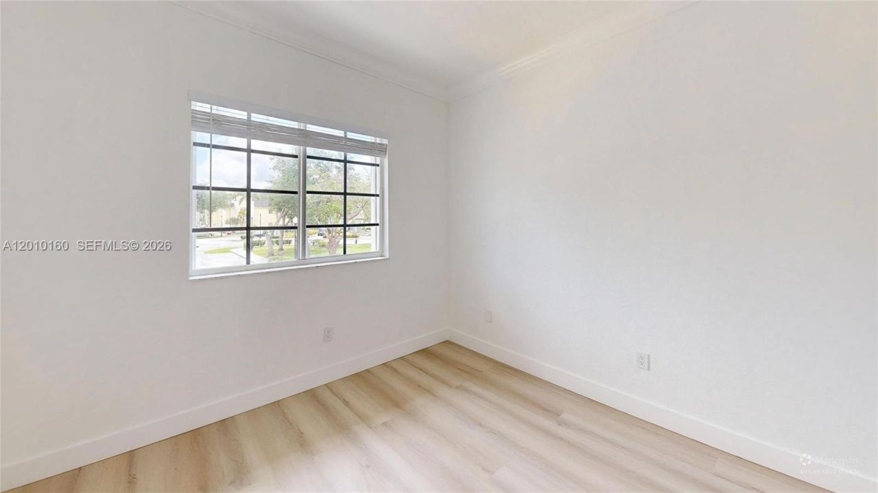 372 NE 26th Pl , Unit 201, Homestead, FL 33033 Photo