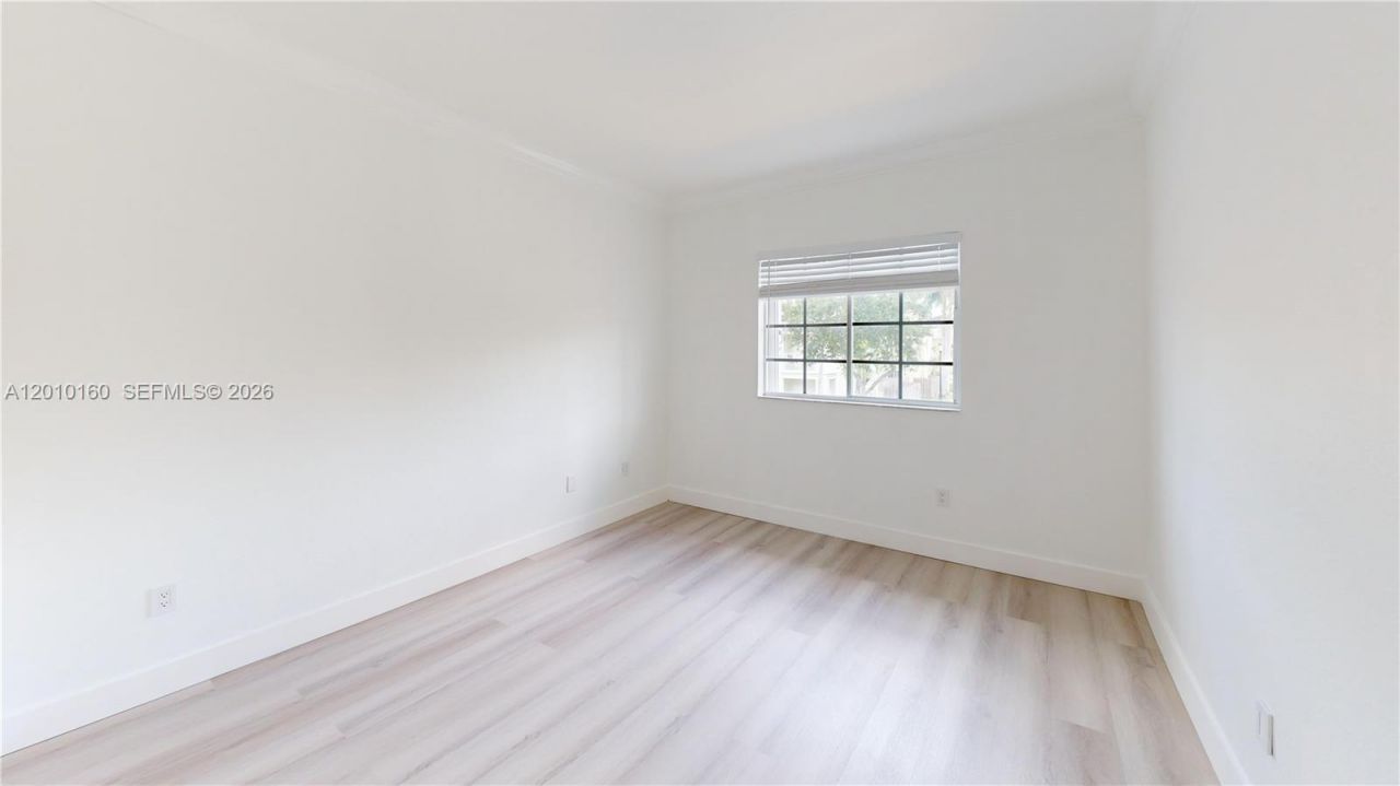 372 NE 26th Pl , Unit 201, Homestead, FL 33033 Photo