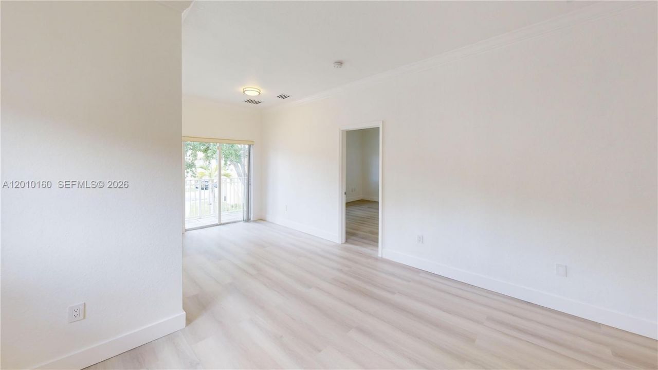 372 NE 26th Pl , Unit 201, Homestead, FL 33033 Photo