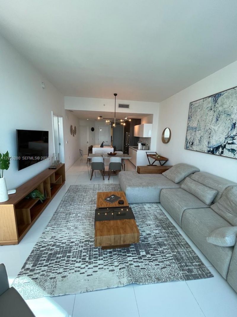 851 NE 1st Ave , Unit 3806, Miami, FL 33132 Photo