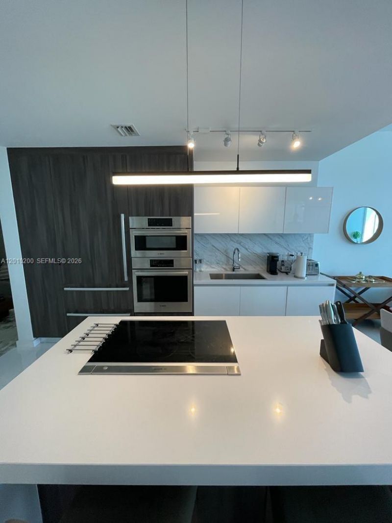 851 NE 1st Ave , Unit 3806, Miami, FL 33132 Photo