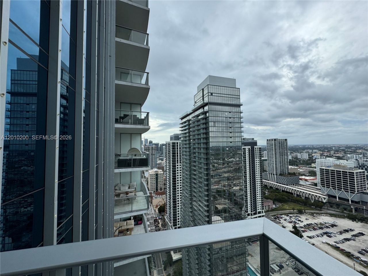 851 NE 1st Ave , Unit 3806, Miami, FL 33132 Photo