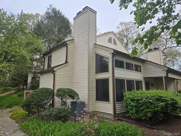 23 Pheasant Run , Millwood, NY 10546