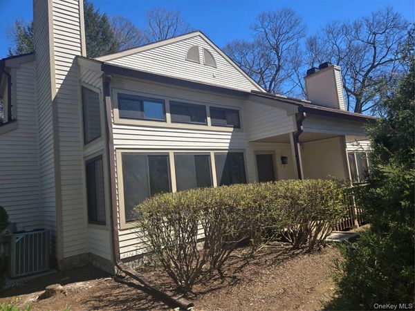 23 Pheasant Run , Millwood, NY 10546