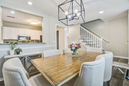 708 Davenport Drive photo 4