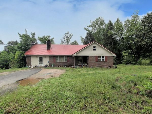 1710 Poplar Springs Bargerton Road , Lexington, TN 38351