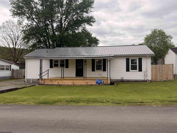 125 Catherine Street, Weston, WV 26452