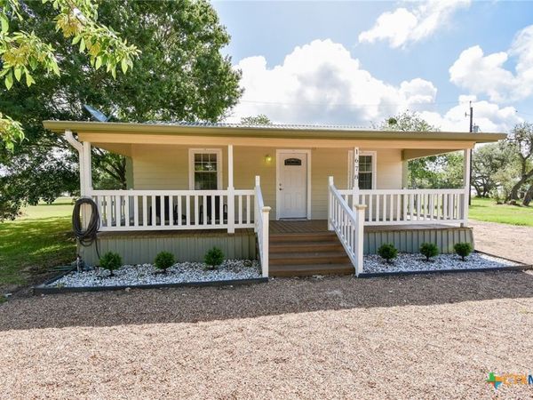 1678 Bayview Drive , Palacios, TX 77465