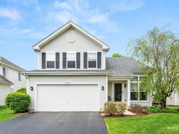 2844 Bluewater Circle, Naperville, IL 60564