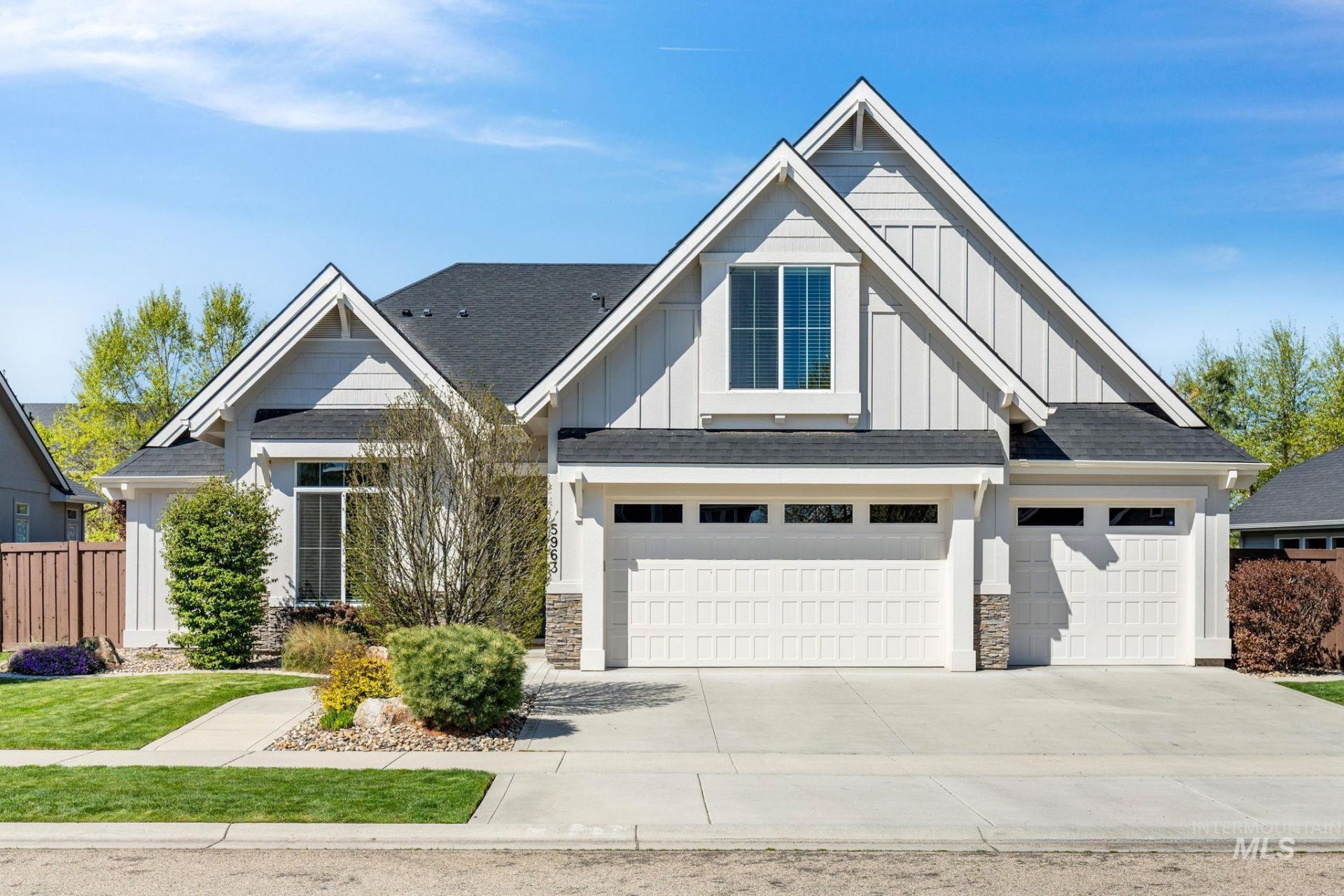 5963 N Bolsena Ave, Meridian, ID 83646 Main Photo