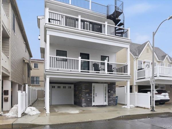 97 Wisconsin Street , Long Beach, NY 11561