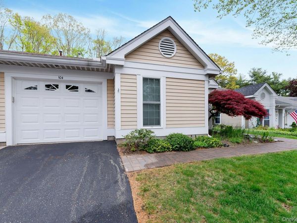 104 Glen Drive, Ridge, NY 11961