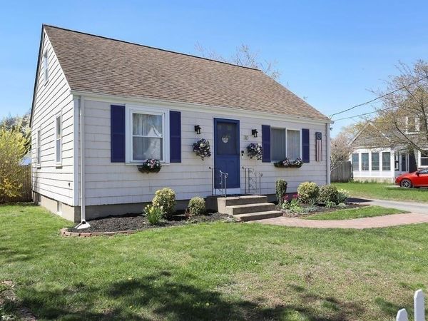 30 Haig Ave, Seekonk, MA 02771
