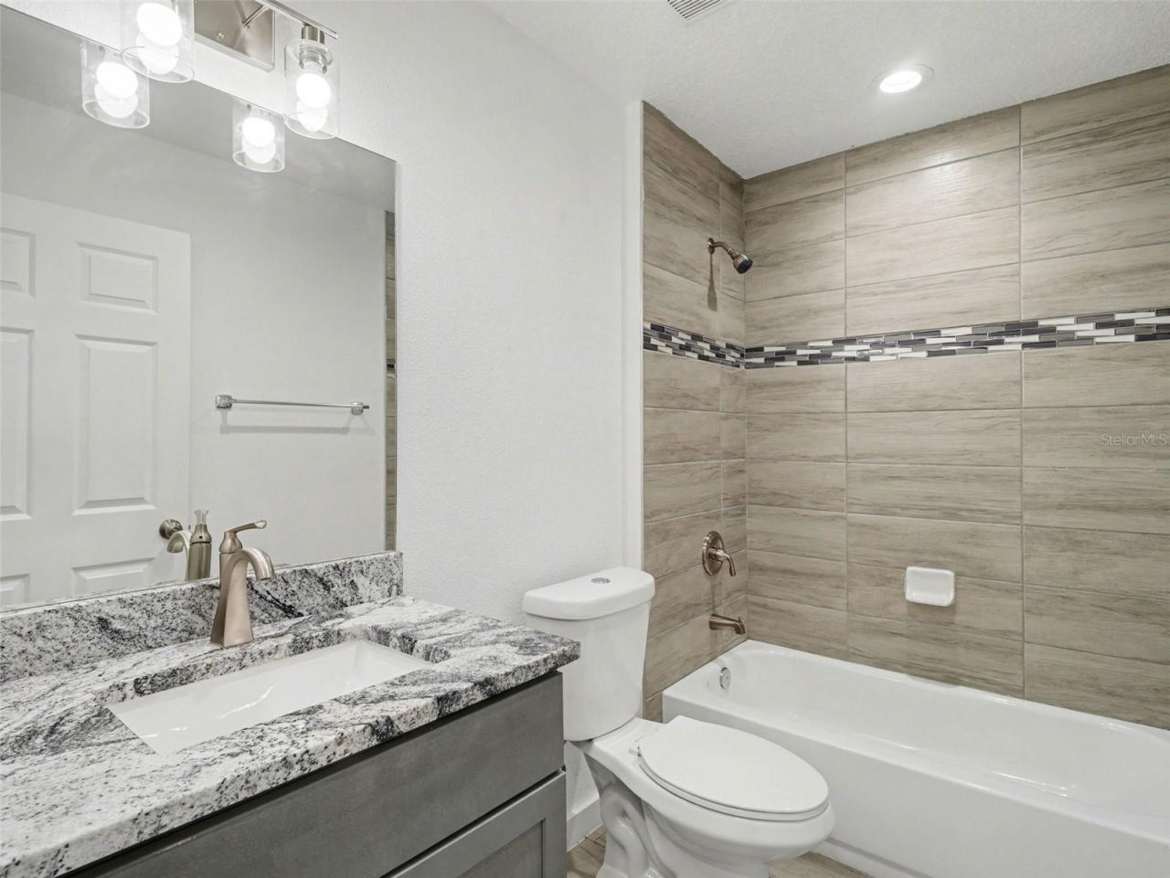 810 21st Street E, Bradenton, FL 34208 Photo