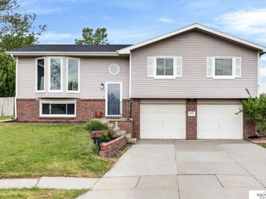 3434 Timber Ridge Circle , Lincoln, NE 68522