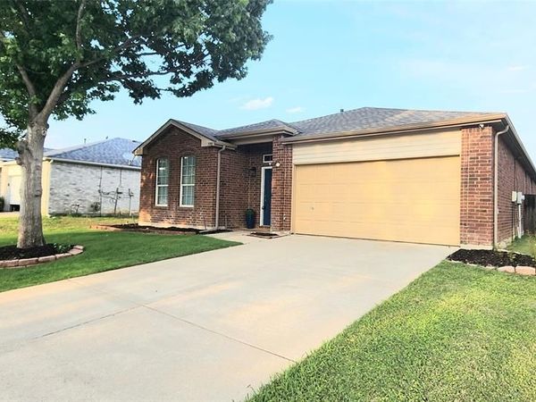 7705 Serenity Way, Denton, TX 76210