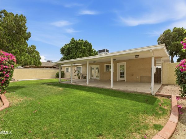 1924 E COOLIDGE Street, Phoenix, AZ 85016