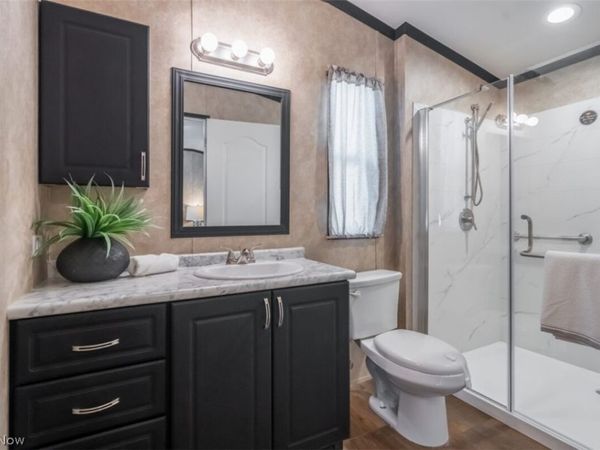 5600 5600 Street , Unit 1thru 11, Youngstown, OH 44512