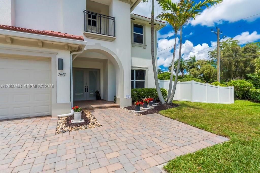7601 Cavalia Dr, Davie, FL 33328 Photo