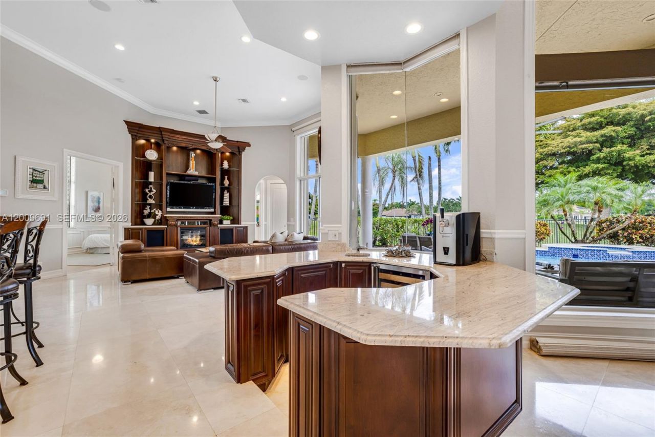 2477 Poinciana Dr, Weston, FL 33327 Photo
