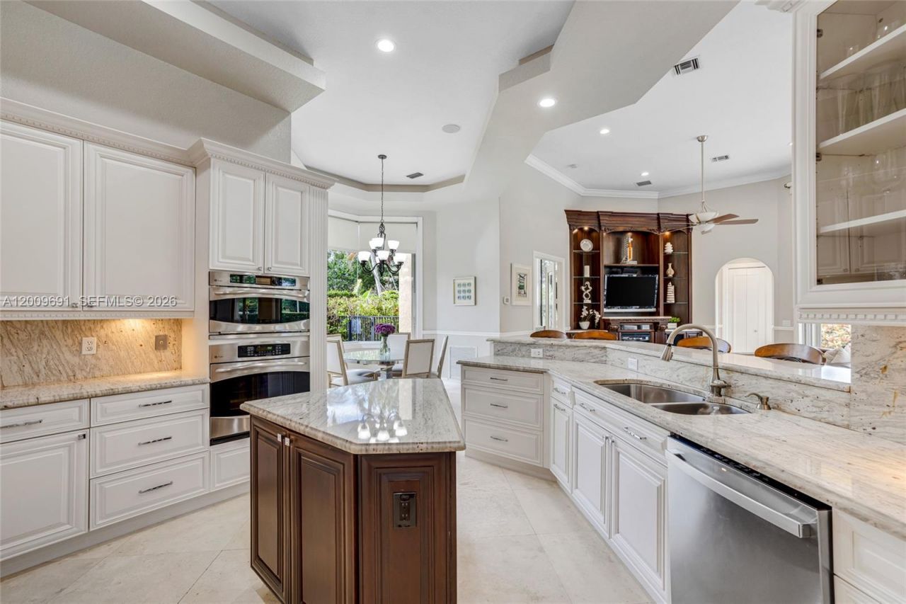 2477 Poinciana Dr, Weston, FL 33327 Photo