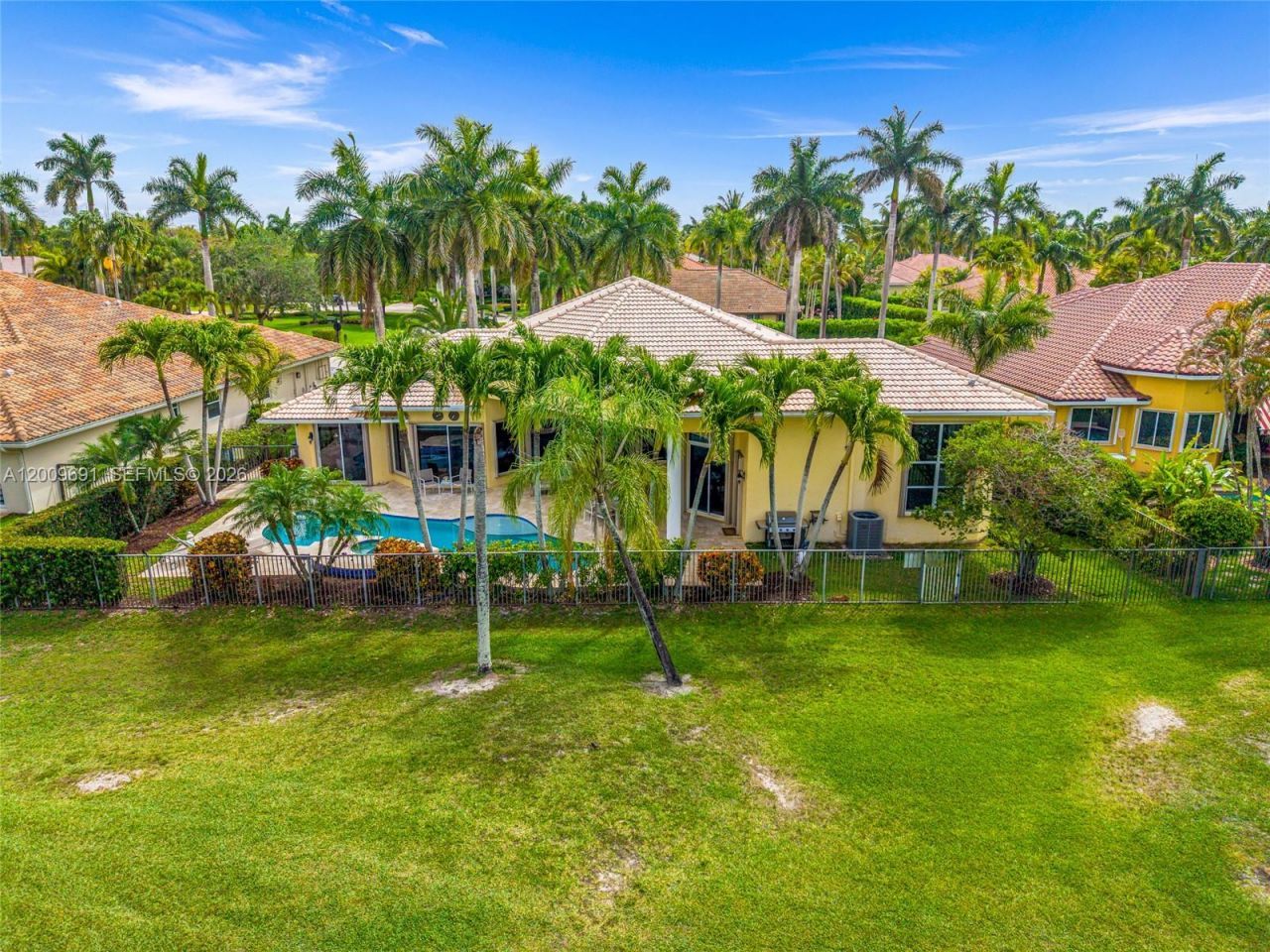 2477 Poinciana Dr, Weston, FL 33327 Photo