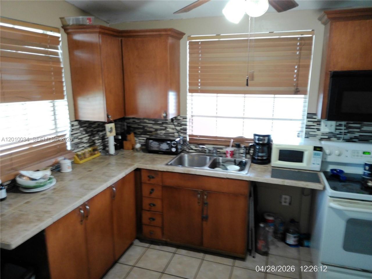 11412 SW 41st St , Miami, FL 33165 Photo