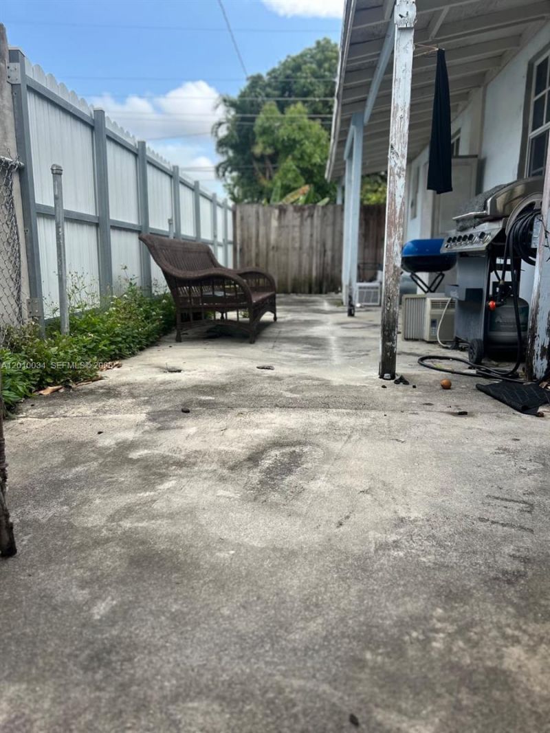11412 SW 41st St, Miami, FL 33165 Photo