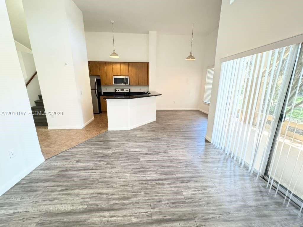 4767 Via Palm Lks, Unit 204, West Palm Beach, FL 33417 Photo