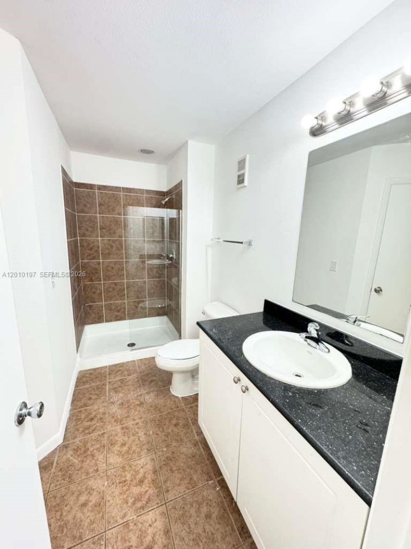 4767 Via Palm Lks, Unit 204, West Palm Beach, FL 33417 Photo