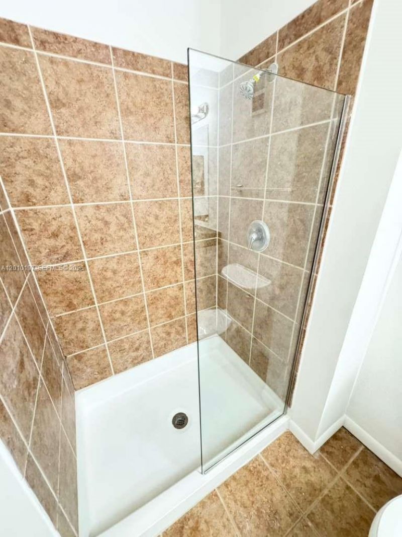 4767 Via Palm Lks, Unit 204, West Palm Beach, FL 33417 Photo