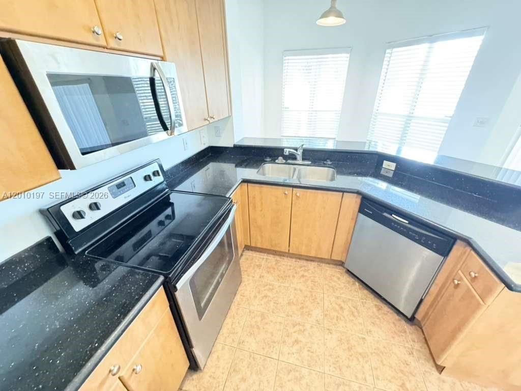 4767 Via Palm Lks, Unit 204, West Palm Beach, FL 33417 Photo