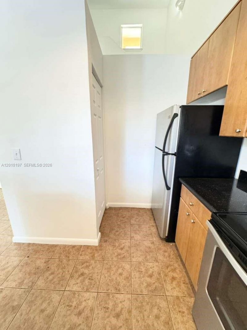 4767 Via Palm Lks, Unit 204, West Palm Beach, FL 33417 Photo