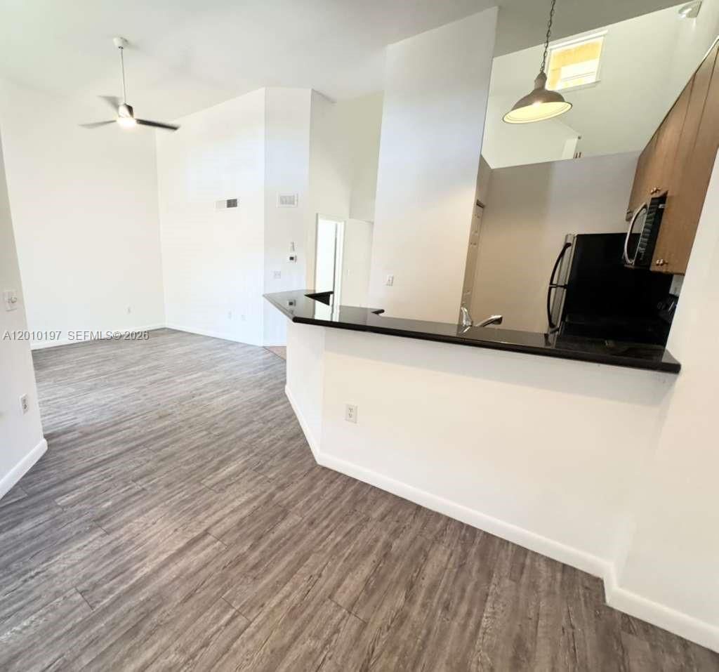 4767 Via Palm Lks, Unit 204, West Palm Beach, FL 33417 Photo